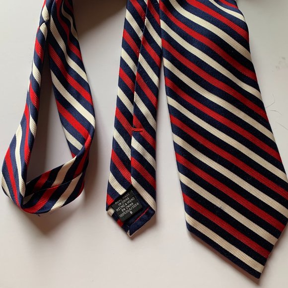 Vintage Chaps Red, White and Blue Diagonally Striped Silk Tie - Hand Made - Picture 6 of 10